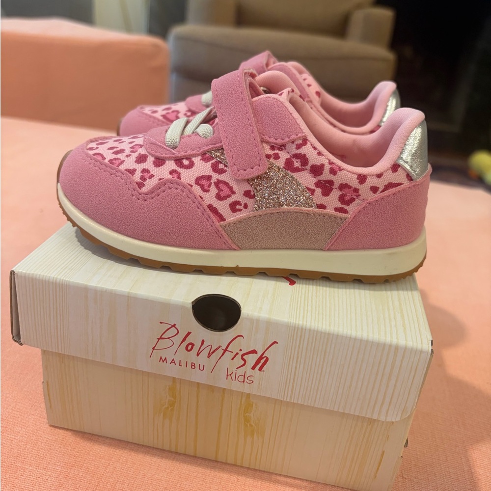 Blowfish Kids Pink Leopard Glitter Strap Sneaker